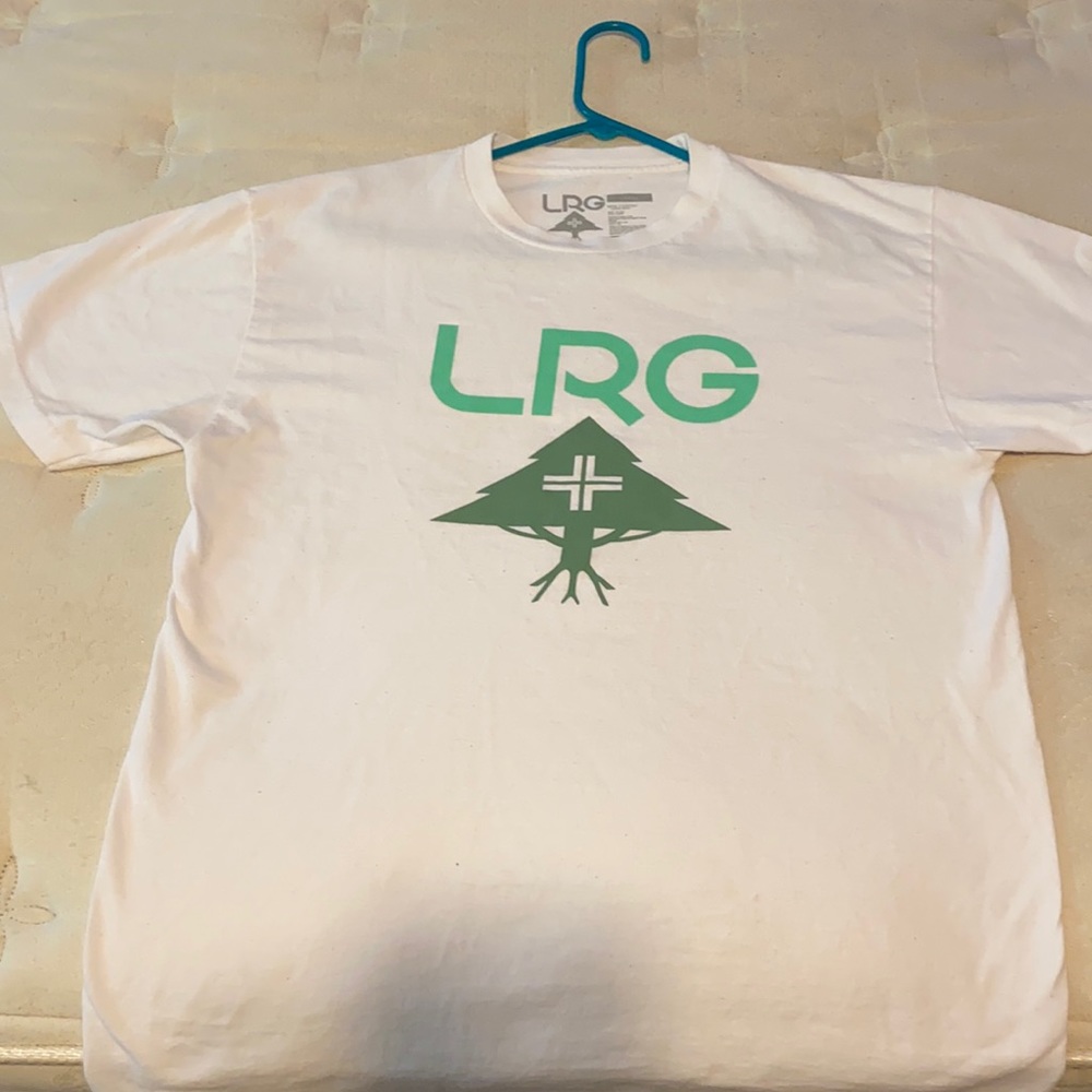 LRG white tee! Green logo! Like new!!!